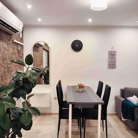 Baky House Apartmán *