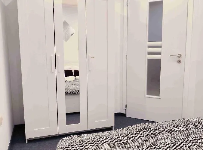 Baky House בלטונללה