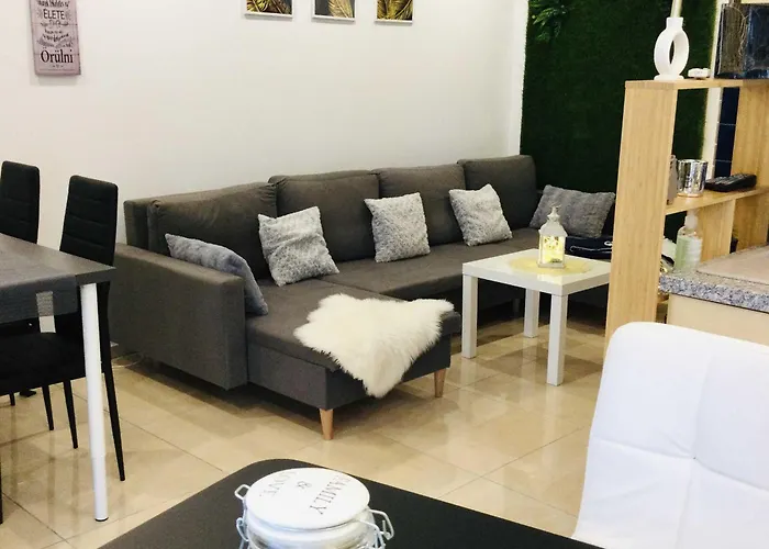 Baky House דירה בלטונללה