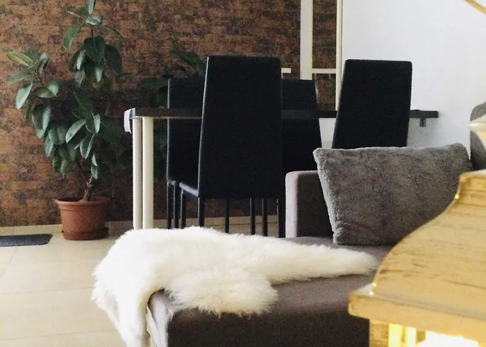 Baky House בלטונללה